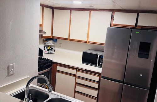 West Hollywood Apartment | Chic apartment with AC, WiFi in cool West Hollywood
