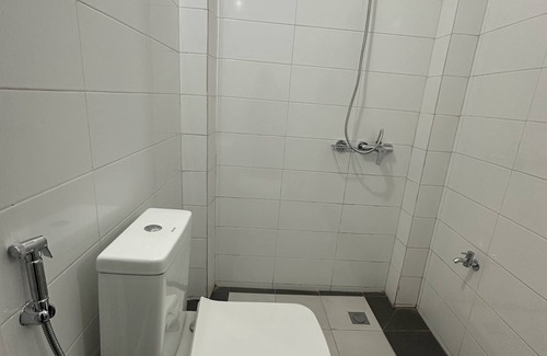 Point E Apartment | Chic apartment with a cute little garden. 30 minutes from the AIBD airport