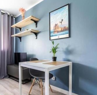 Mirow Apartment | Chic Apartments -3 Bedrooms - Warsaw Stays - Ogrodowa