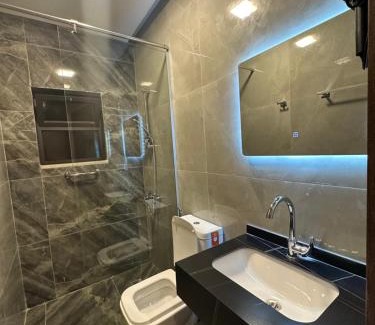 Al Swaifyeh Apartment | Chic Apartments For Rent ave1-8