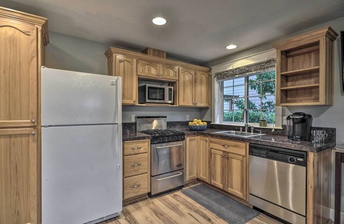 Battle Ground Apartment | Chic Battle Ground Apartment ~ 18 Mi to Vancouver!