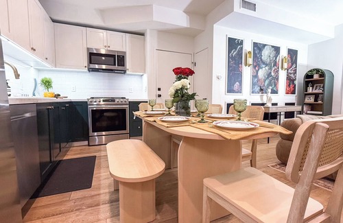 Beverly Hills Apartment | Chic Beverly Hills Condo - Near Rodeo Dr, The Grove