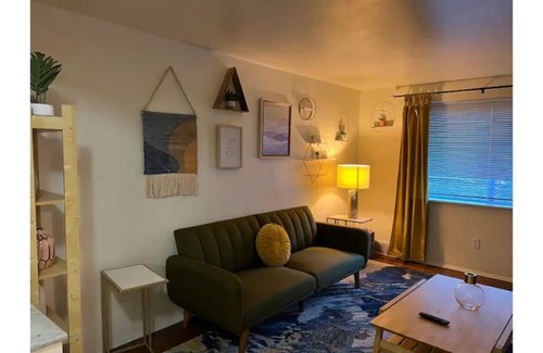 Swissvale Apartment | Chic Boho Retreat