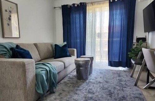Auburn Apartment | Chic Boutique 2BR Apt | Walk to Station w/Parking