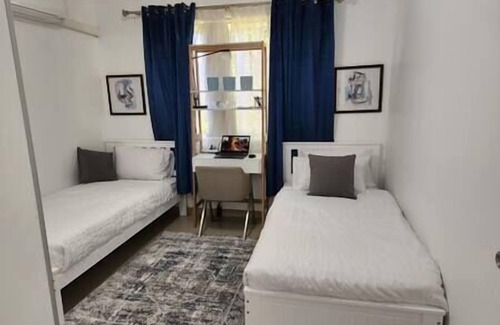 Auburn Apartment | Chic Boutique 2BR Apt | Walk to Station w/Parking