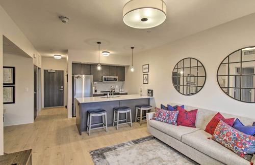 Bozeman Condo | Chic Bozeman Apartment - 1 Block Off West Main St!