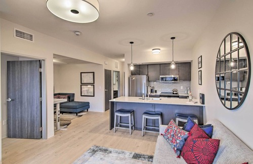 Bozeman Condo | Chic Bozeman Apartment - 1 Block Off West Main St!