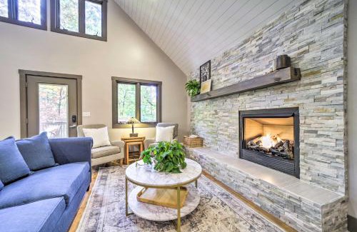 Brevard House | Chic Brevard Cabin - Nature, Trails, and Water!