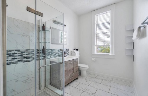 Tulane - Gravier Apartment | Chic Canal Street Retreat