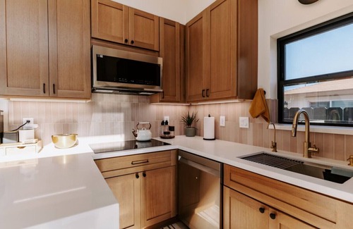 La Mesa House | Chic Casita Hot tub BBQ 4 min to SDSU