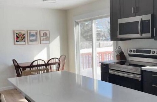 South Burlington House | Chic & Central Home - near BTV!