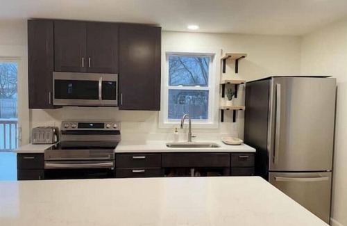 South Burlington House | Chic & Central Home - near BTV!