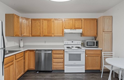 Great Falls Apartment | Chic Central Nook in Great Falls