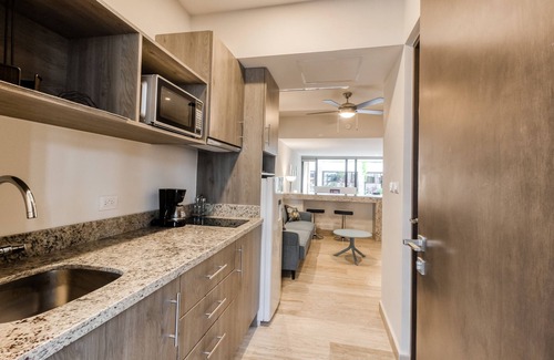 Centro Apartment | Chic Centro studio with balcony, rooftop pool, terrace, & gym