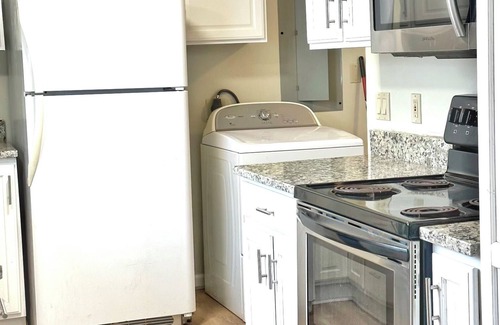 Hudson Apartment | Chic Chalet of Boston Mills - Historic Hudson