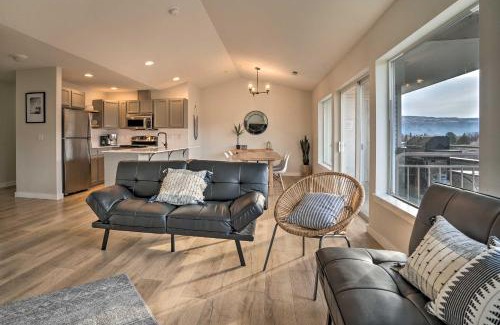 Chelan Apartment | Chic Chelan Condo with Balcony, Walk to Lake and Dtwn!