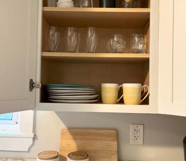 Berwyn Apartment | Chic City Escape