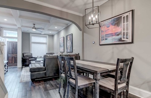 Riverside House | Chic City Retreat: Family-Friendly by the Harbor