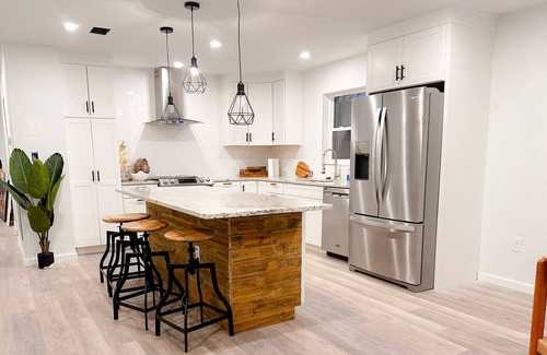 Disston Heights House | Chic Coastal Home, minutes from beach and downtown