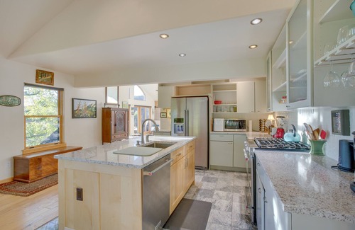 Wildridge House | Chic Colorado Escape w/Balcony & Mountain Views!