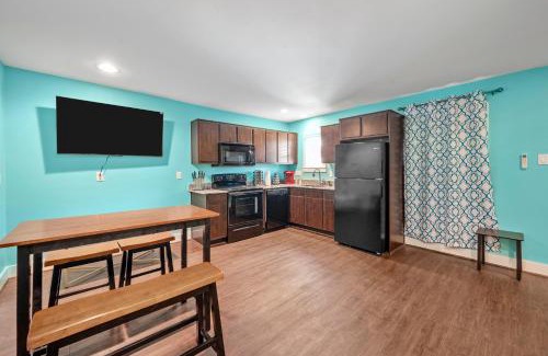 Braeswood Place Apartment | Chic Comfort Near Houston Hotspots