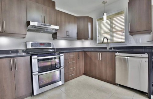 Brossard Condo | Chic Condo Comfort: Your Ideal Brossard Retreat Awaits