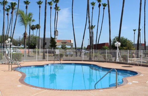 Donna Apartment | Chic corporate apartment in the Mid Rio Grande Valley
