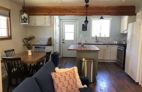 Grass Valley House | Chic cottage w/spectacular views - minutes from downtown