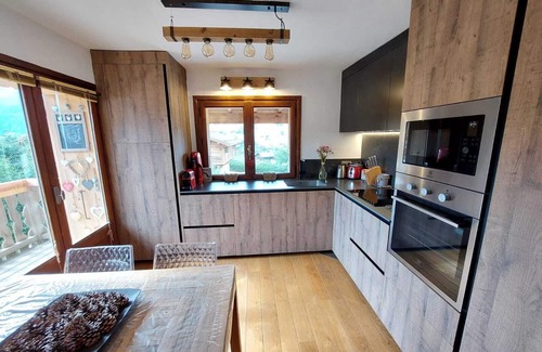 Megeve Apartment | CHIC & COZY. 100m FROM THE SLOPES. 360° VIEWS. VERY QUIET HALF CHALET IN MEGEVE
