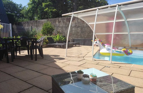 Lamarque-Pontacq Cabin | Chic, cozy 35m² tepee with swimming pool in Pontacq near Lourdes.