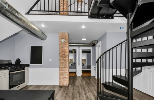 Chicago House | Chic & Cozy Chicago Stay: Close to Downtown
