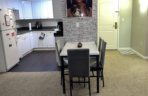 Cherry Hill Apartment | Chic Cozy Condo by Mall W/Queen Bed, Coffee Bar, Game Room & More
