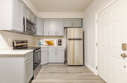 Passyunk Square Apartment | Chic & Cozy Philly Stay in City Center