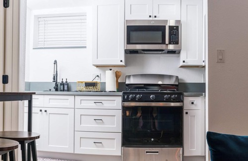 San Diego House | Chic & Cozy San Diego Getaway Near Downtown