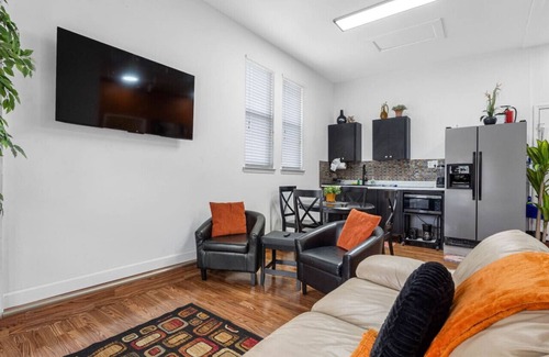 Tampa Heights House | Chic & Cozy Spot Prime Location Near It All