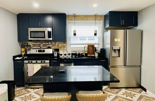 Revere Apartment | Chic/Cozy2BR-nearAirport & Beach