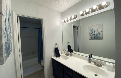 Rowlett House | Chic Dallas Haven, Urban Oasis 20 Minutes from Downtown