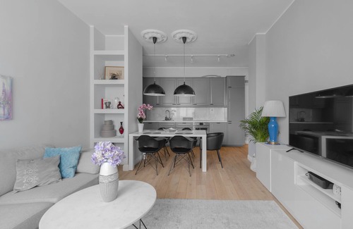 Srodmiescie Południowe Apartment | Chic DeLux Apartment in Warsaw Center