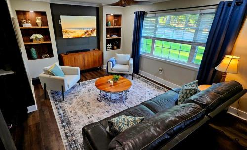 Gracewood House | Chic Designer Getaway