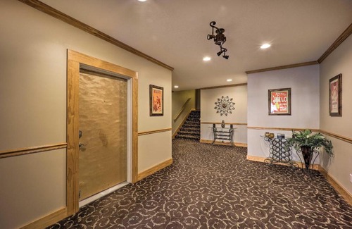 Sullivan County Apartment | Chic Downtown Escape, 8 Miles to Motor Speedway!