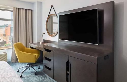 Mount Vernon Triangle Hotel | Chic Downtown Retreat Near Convention Center & Attractions! Free Breakfast