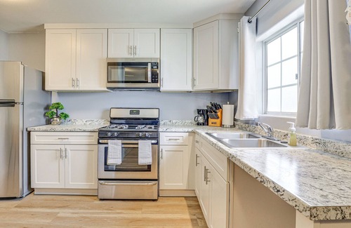 El Cajon Apartment | Chic El Cajon Apartment: 20 Mi to San Diego