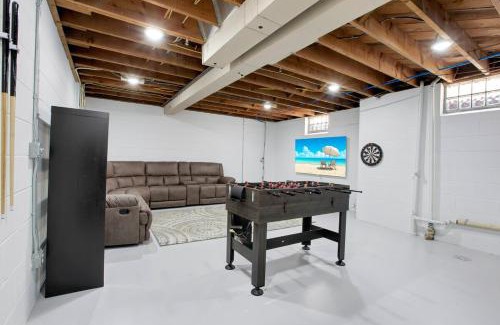 Diamond Lake Villa | Chic Escape Near Mall of America