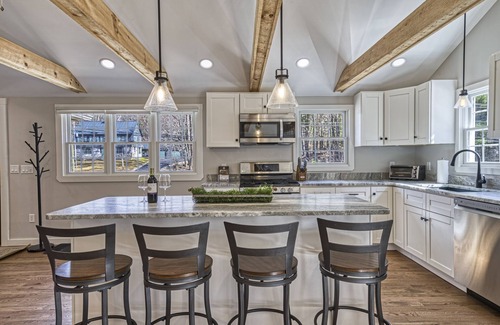 Mount Sunapee House | Chic Farmhouse Decor | Deck w/View
