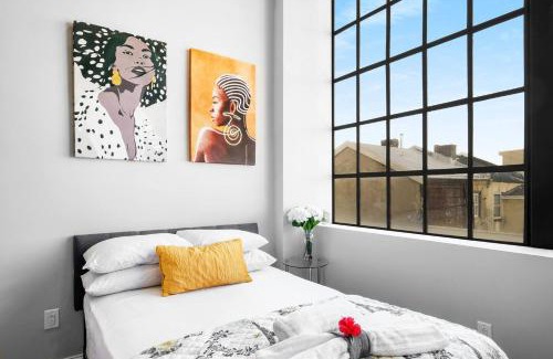 Olde Kensington Apartment | Chic Flat W Rooftop Pool & Gym