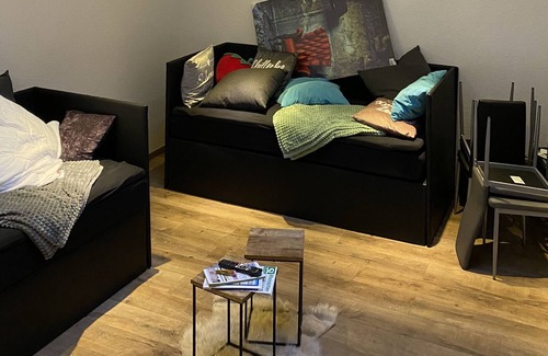 Rheindahlen-Land Apartment | Chic garden apartment near Düsseldorf and Cologne