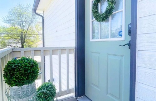 Grand Junction Apartment | Chic GJ Downtown BoHo Studio: Romantic and Central