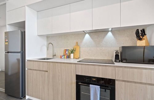 North Fremantle Apartment | Chic Ground-Floor Studio Near Local Cafés
