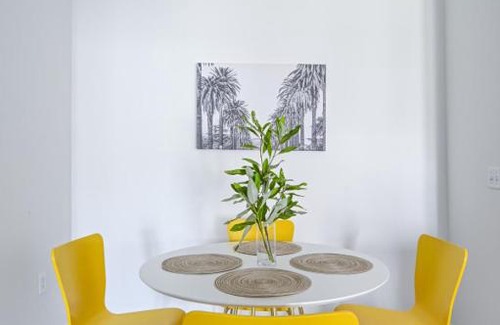 Orange Park Apartment | Chic Haven - Pool Bliss - Near Beach - 9304