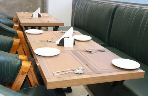 IMT Manesar Hotel | Chic hotel in marvelous Manesar with fitness room, AC, WiFi